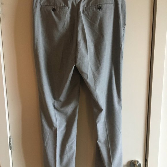 Suit jacket and pants - Picture 3 of 8